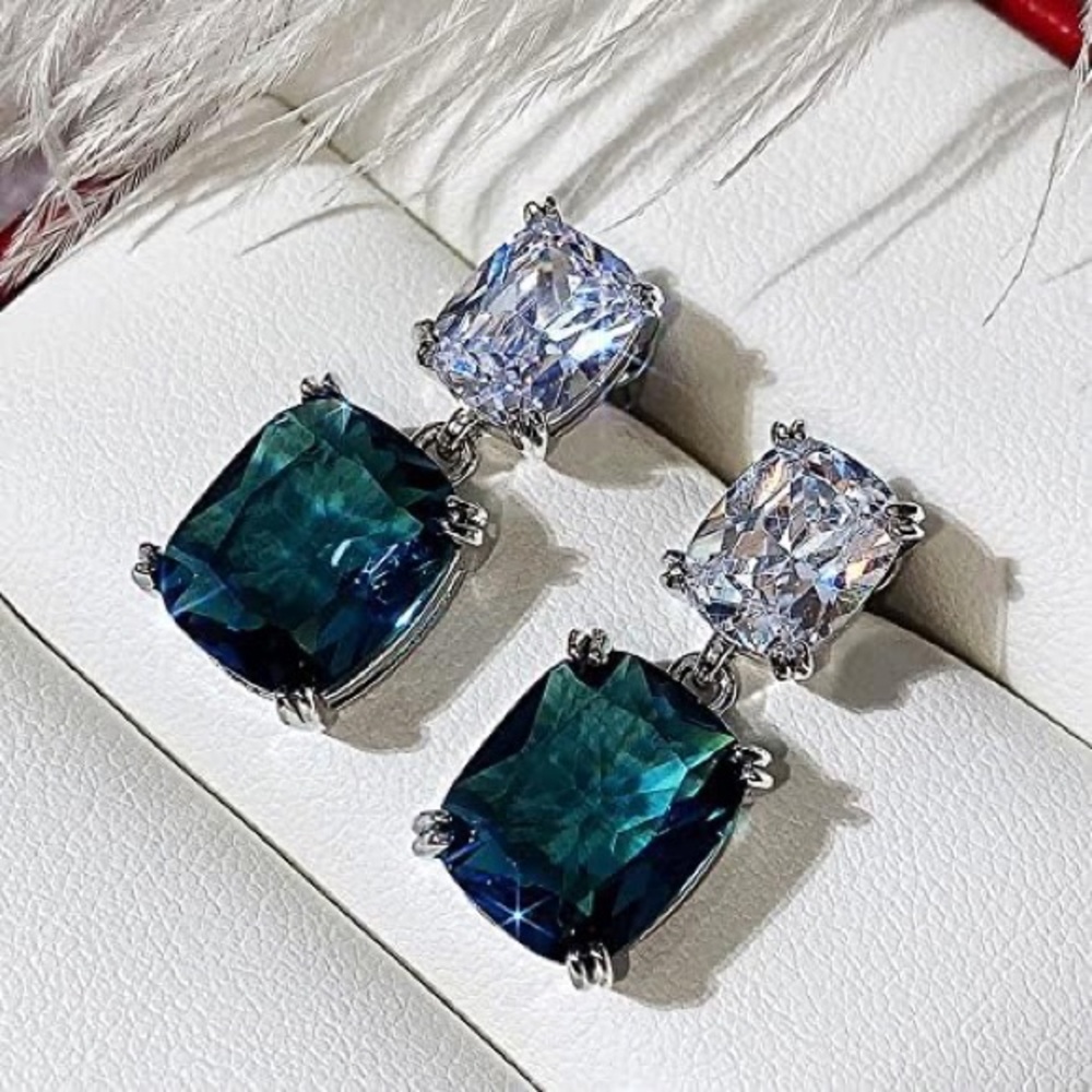 - 💋Elegant White and Teal Zircon Drop Earrings - Picture 5 of 16